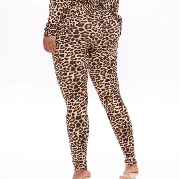 Fashion Nova Leopard Printed High Rise Legging Pants Sz Small - Picture 1 of 4